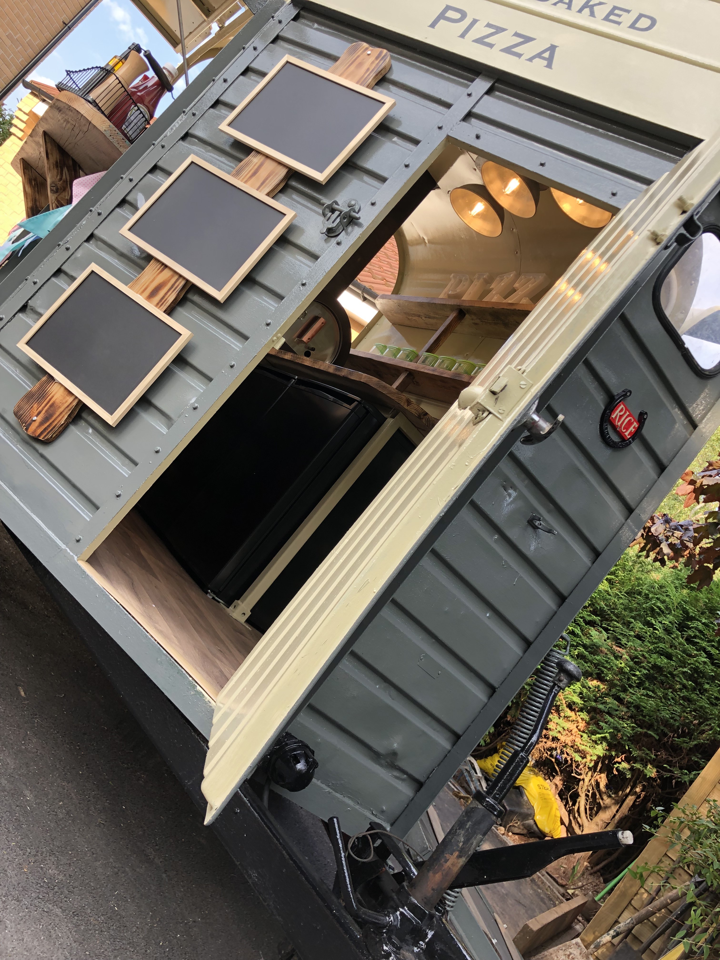 pizza trailer
